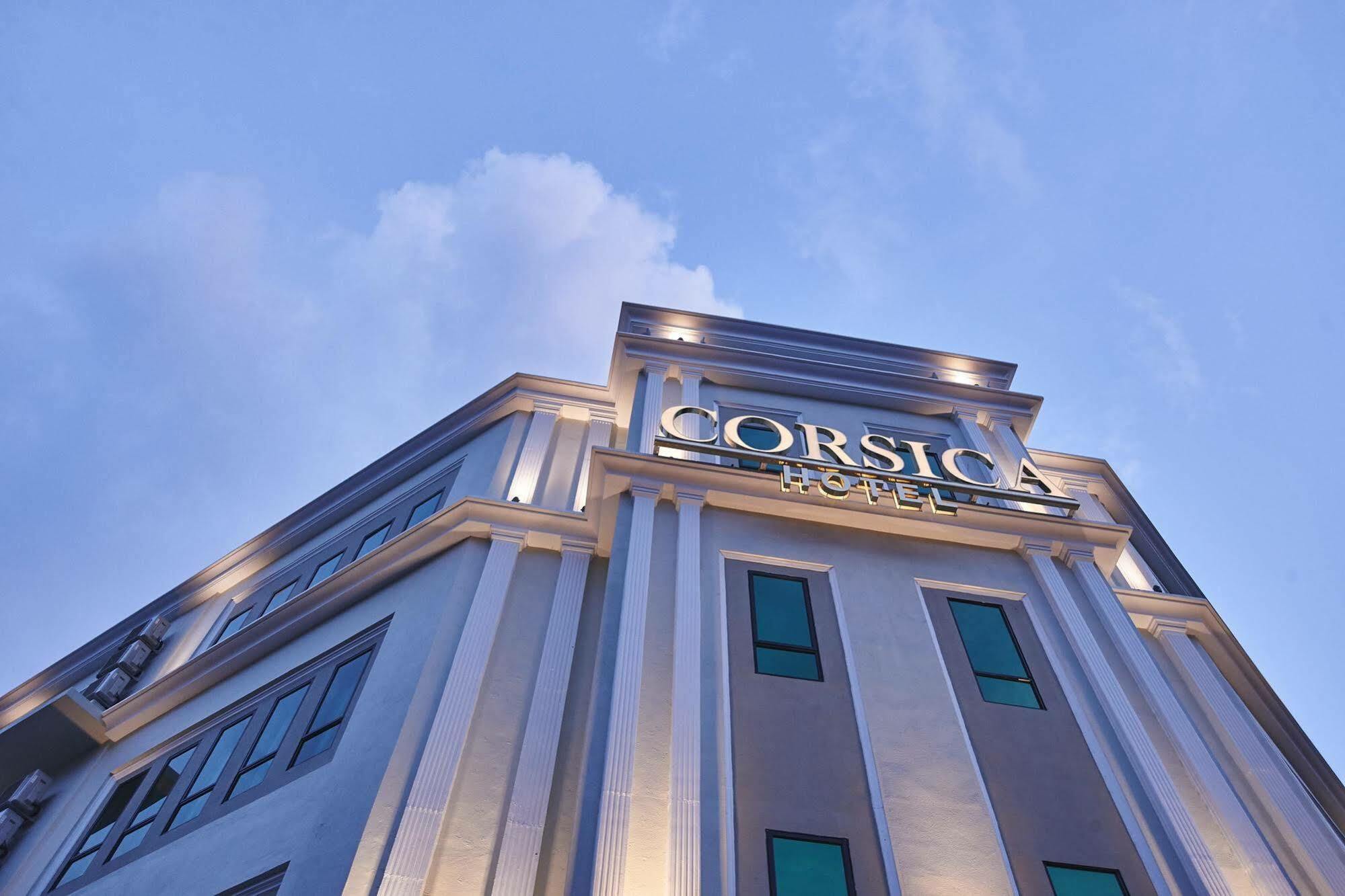 Corsica Hotel Kulai Exterior photo