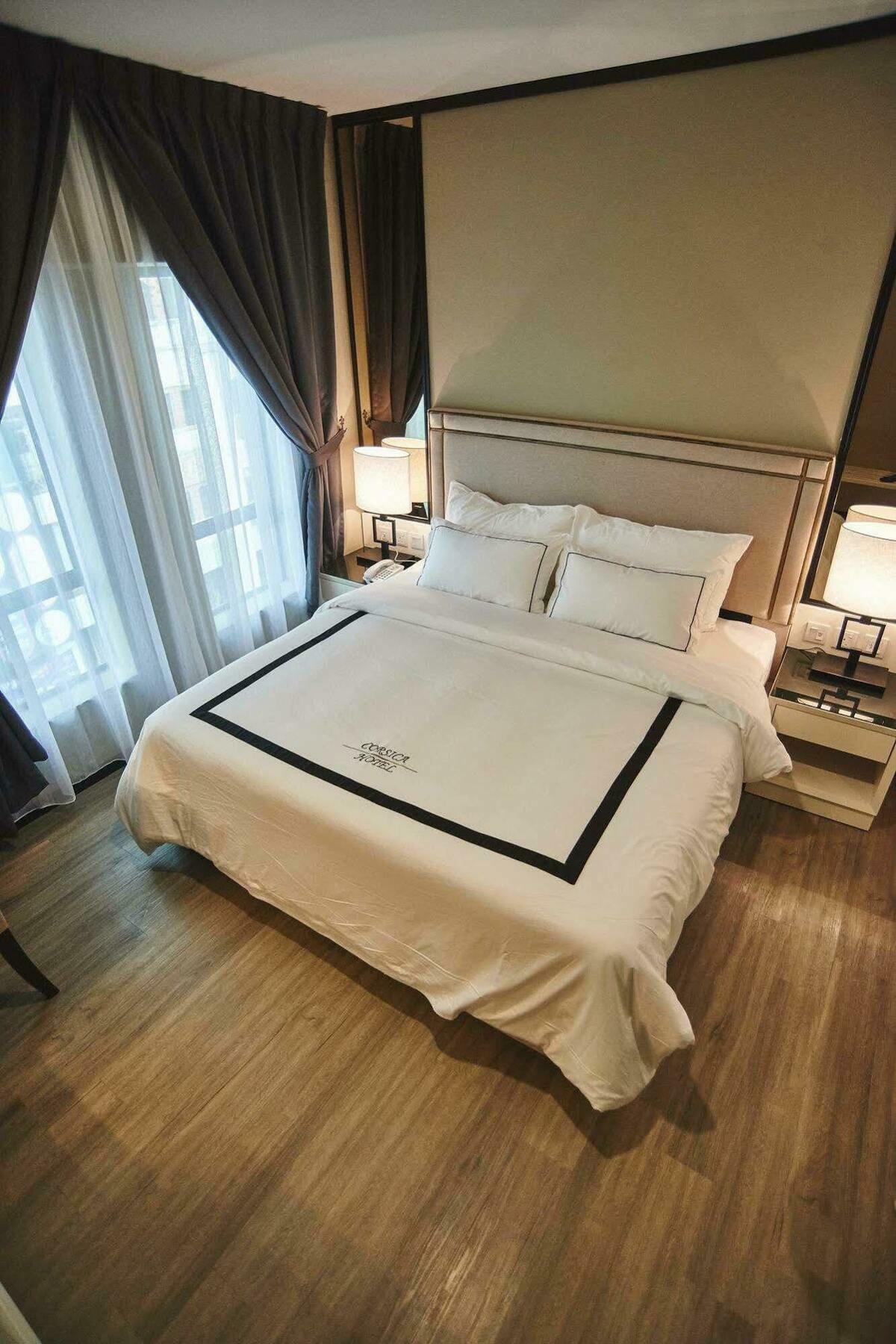 Corsica Hotel Kulai Exterior photo